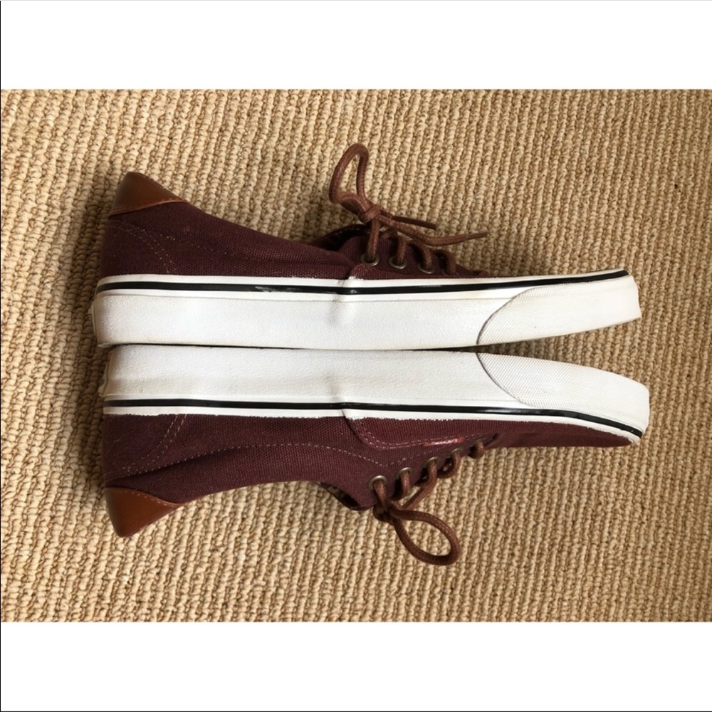 Vans - Picture 2 of 2